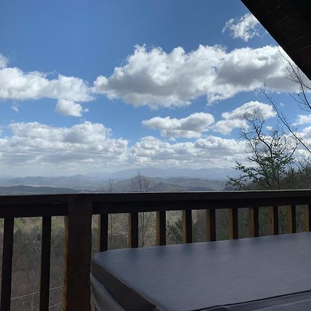 Sevierville Cabin With Private Hot Tub And Fireplace! Kültér fotó