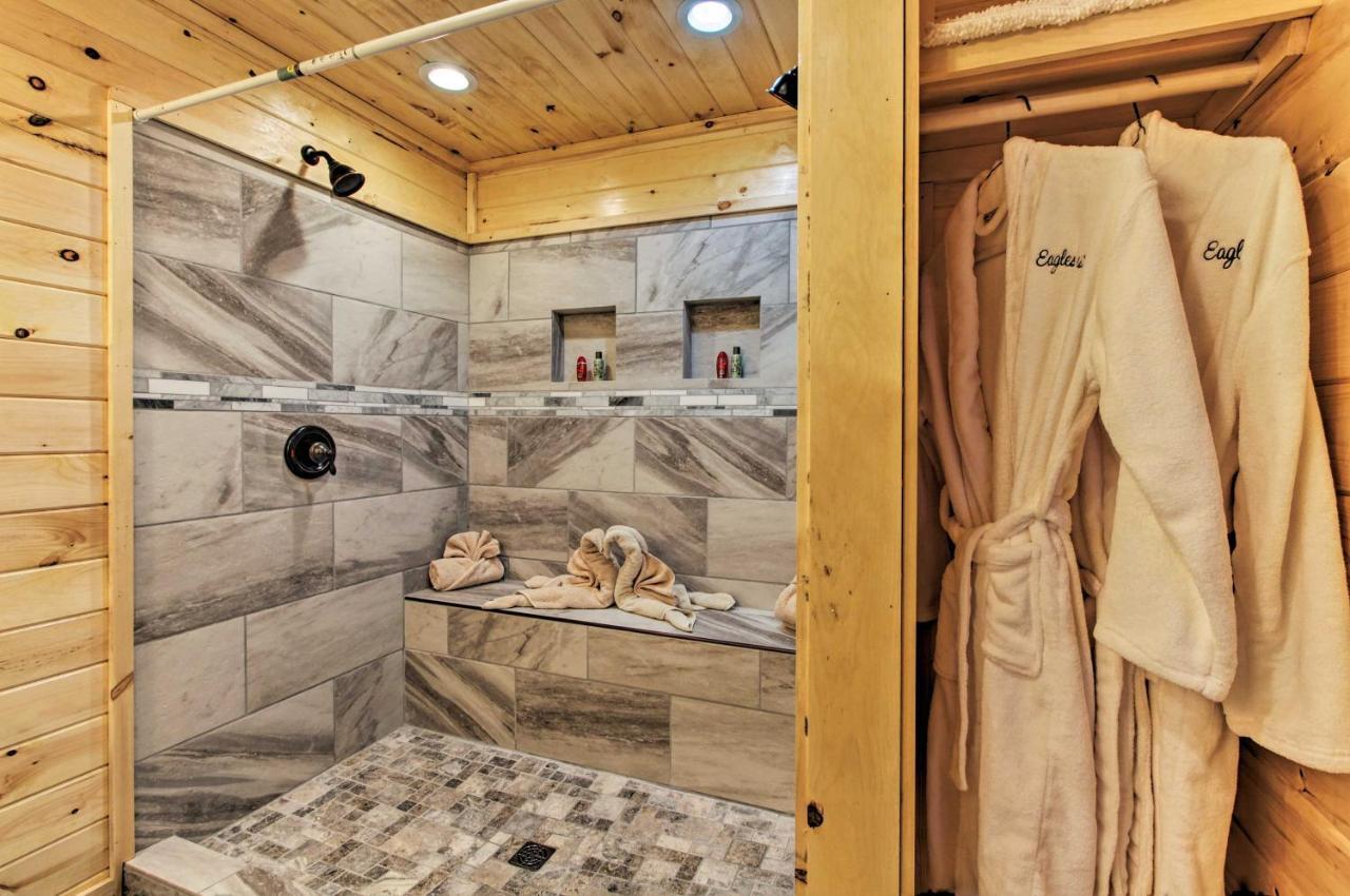 Sevierville Cabin With Private Hot Tub And Fireplace! Kültér fotó